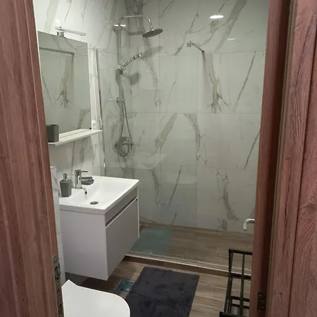 Zlatni San-apartmani Prestige Forest