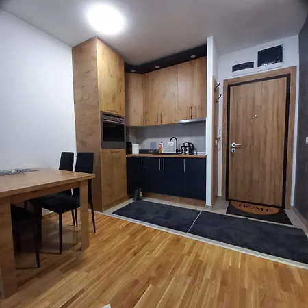 Zlatni San-apartmani Prestige Forest