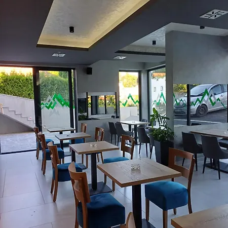 Zlatni San-apartmani Prestige Forest * ズラティボール